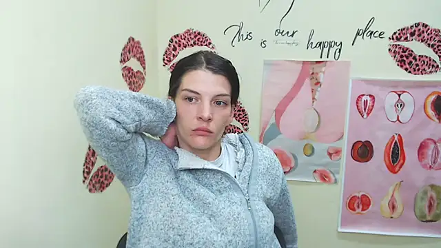 Snapshot of VanessaRey_ chatting on 17, 3, 2025 VanessaRey online show from 17, 3, 2025