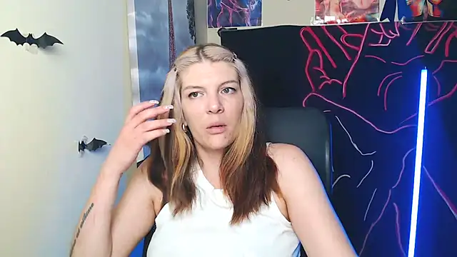 VanessaRey  online show from 3, 6, 2026