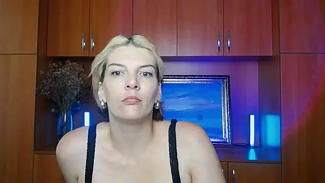 VanessaRey  online show from 7, 7, 2026