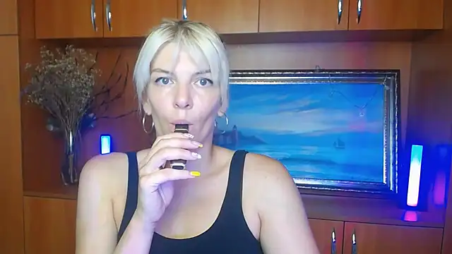 VanessaRey  online show from 4, 8, 2026