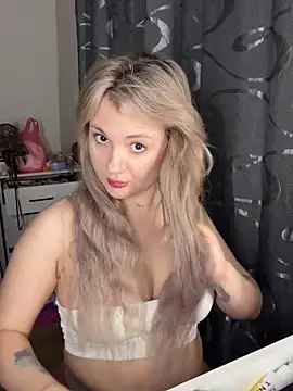 mollygirll online show from 27, 4, 2026