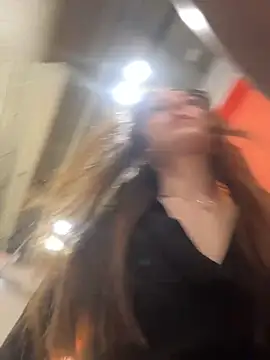 MilaBee online show from 15, 3, 2026