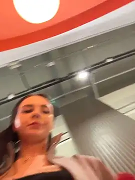 MilaBee online show from 23, 4, 2026