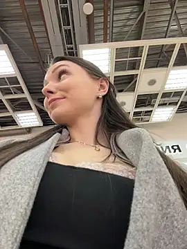 MilaBee online show from 23, 4, 2026