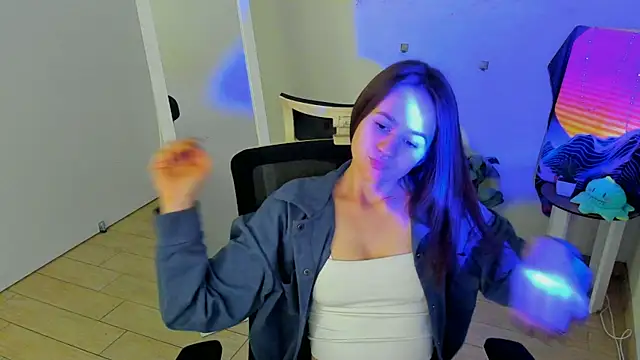 Catherine e online show from 4, 10, 2025