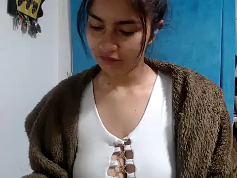 Snapshot of AlanaHotxx chatting on 2, 10, 2025 AlanaHotxx online show from 2, 10, 2025