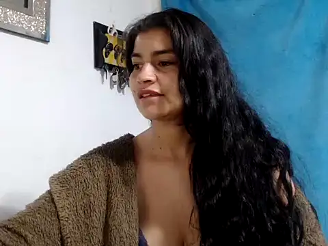 Snapshot of AlanaHotxx chatting on 19, 11, 2025 AlanaHotxx online show from 19, 11, 2025