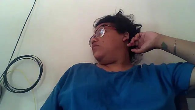 Valeria Tiffany online show from 4, 4, 2026