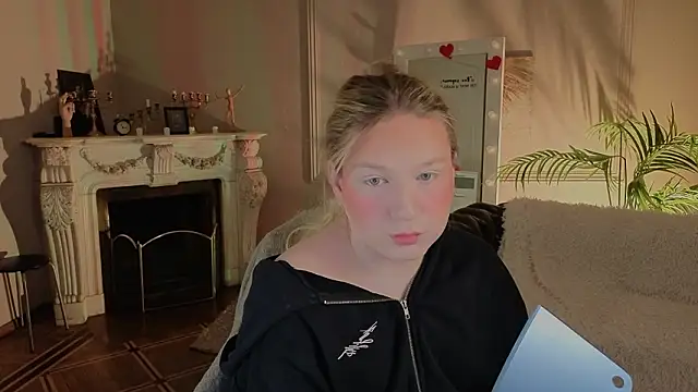 Jes Solar online show from 6, 3, 2026