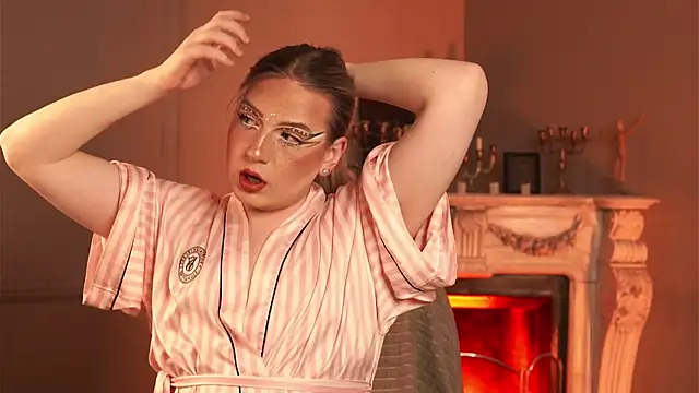 Jes Solar online show from 21, 4, 2026