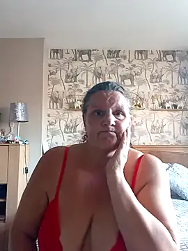 MissQueenBeex online show from 19, 3, 2025