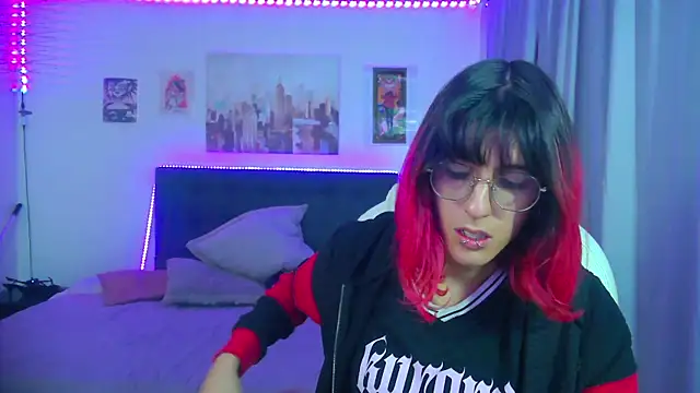 goth minerva online show from 22, 4, 2026