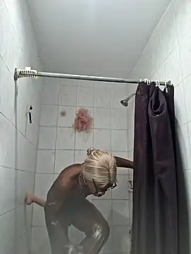 Snapshot of ItsBarbieBitcxxxx69 chatting on 20, 11, 2025 ItsBarbieBitcxxxx69 online show from 20, 11, 2025