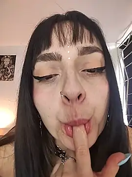 KARINNA  RAVEN online show from 29, 5, 2026