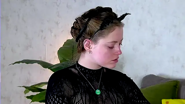 AshleyD  online show from 22, 11, 2025