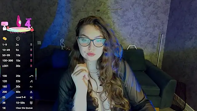 LuxSopphia online show from 2, 3, 2026