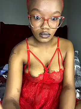 Snapshot of YummyMelanin117 chatting on 8, 9, 2025 YummyMelanin117 online show from 8, 9, 2025