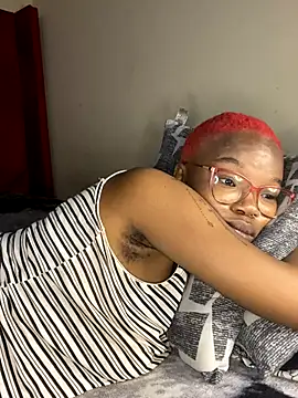 Snapshot of YummyMelanin117 chatting on 9, 9, 2025 YummyMelanin117 online show from 9, 9, 2025