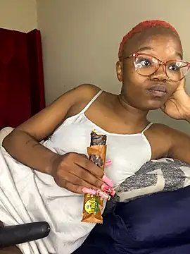 Snapshot of YummyMelanin117 chatting on 26, 9, 2025 YummyMelanin117 online show from 26, 9, 2025