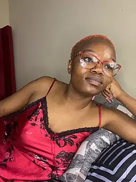 Snapshot of YummyMelanin117 chatting on 28, 9, 2025 YummyMelanin117 online show from 28, 9, 2025