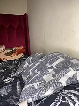 Snapshot of YummyMelanin117 chatting on 27, 11, 2025 YummyMelanin117 online show from 27, 11, 2025