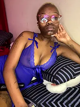 Snapshot of YummyMelanin117 chatting on 7, 1, 2026 YummyMelanin117 online show from 7, 1, 2026