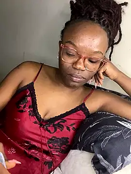 Snapshot of YummyMelanin117 chatting on 16, 1, 2026 YummyMelanin117 online show from 16, 1, 2026