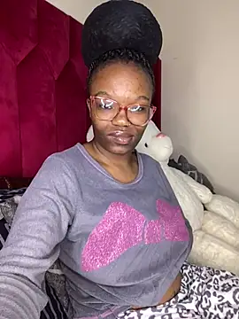 Snapshot of YummyMelanin117 chatting on 9, 2, 2026 YummyMelanin117 online show from 9, 2, 2026