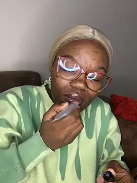 Snapshot of YummyMelanin117 chatting on 23, 2, 2026 YummyMelanin117 online show from 23, 2, 2026