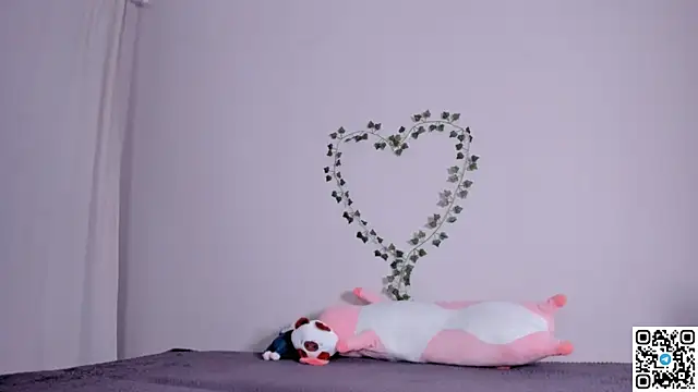 emmelieflorence online show from 18, 2, 2026