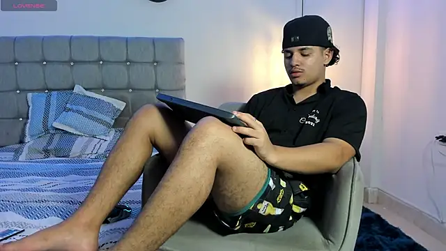 samxx muscle online show from 10, 10, 2025