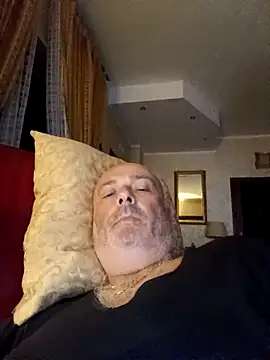 Snapshot of Alexis_Bull chatting on 11, 9, 2025 Alexis Bull online show from 11, 9, 2025