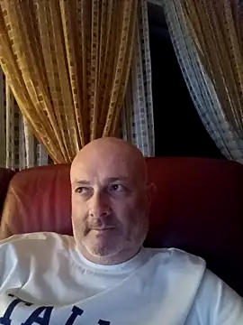 Snapshot of Alexis_Bull chatting on 26, 9, 2025 Alexis Bull online show from 26, 9, 2025