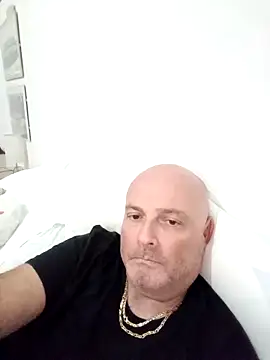 Snapshot of Alexis_Bull chatting on 7, 10, 2025 Alexis Bull online show from 7, 10, 2025