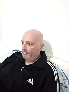 Snapshot of Alexis_Bull chatting on 16, 10, 2025 Alexis Bull online show from 16, 10, 2025