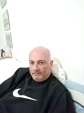 Snapshot of Alexis_Bull chatting on 26, 11, 2025 Alexis Bull online show from 26, 11, 2025