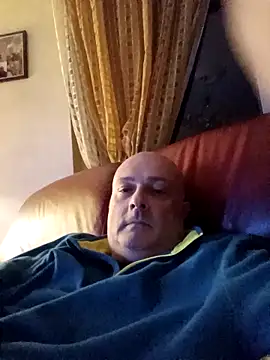 Snapshot of Alexis_Bull chatting on 16, 12, 2025 Alexis Bull online show from 16, 12, 2025