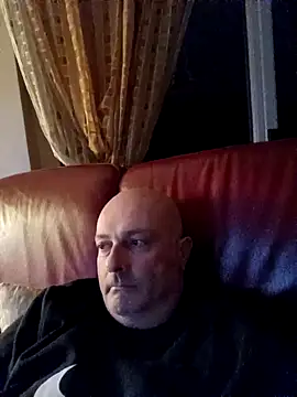 Snapshot of Alexis_Bull chatting on 16, 12, 2025 Alexis Bull online show from 16, 12, 2025