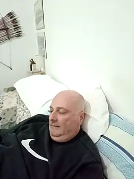 Snapshot of Alexis_Bull chatting on 12, 1, 2026 Alexis Bull online show from 12, 1, 2026