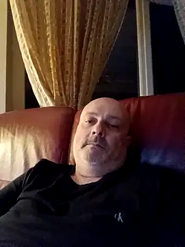 Snapshot of Alexis_Bull chatting on 8, 3, 2026 Alexis Bull online show from 8, 3, 2026