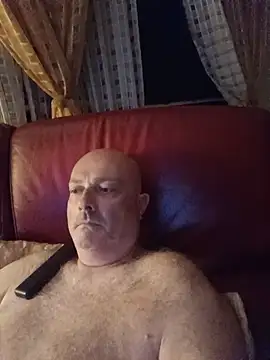 Alexis Bull online show from 5, 7, 2026