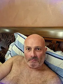 Alexis Bull online show from 10, 7, 2026