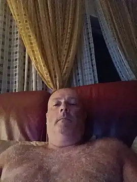 Alexis Bull online show from 26, 7, 2026
