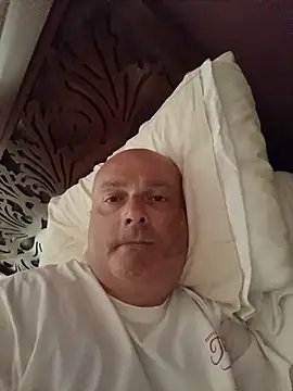 Alexis Bull online show from 2, 8, 2026