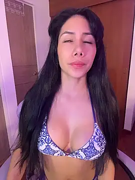Snapshot of ArianaReynoldss chatting on 31, 5, 2026 ArianaReynoldss online show from 31, 5, 2026