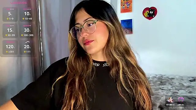 Snapshot of emma__bell_ chatting on 10, 9, 2025 emma bell online show from 10, 9, 2025