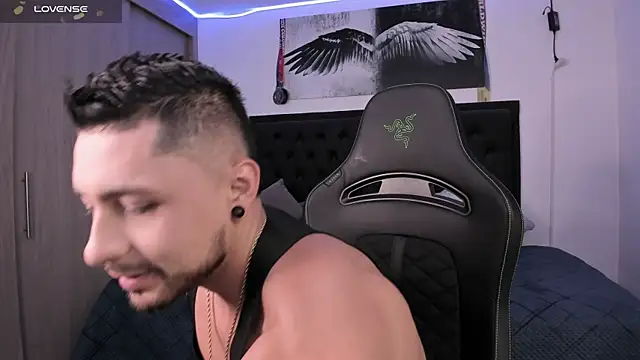 santi aesthetic online show from 29, 9, 2025