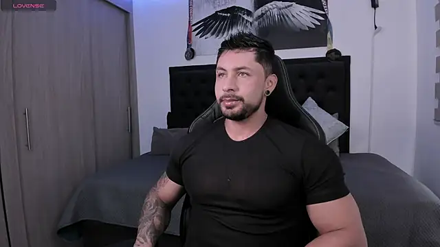 santi aesthetic online show from 20, 11, 2025