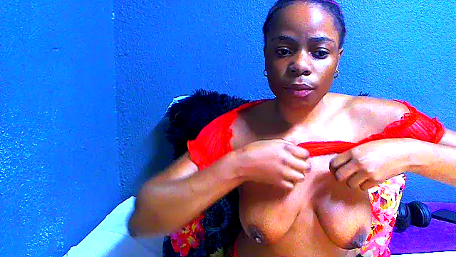 SMALLBOOBSXX online show from 19, 7, 2026