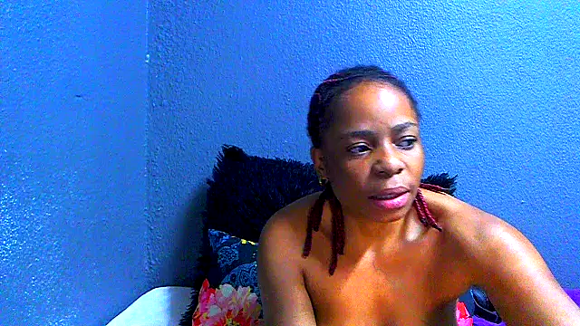 SMALLBOOBSXX online show from 22, 7, 2026